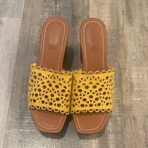NWOT - Indigo Women's Mustard Yellow Slide Sandals